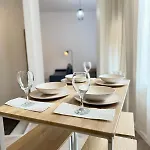 アパート Perfect For Fans And Family